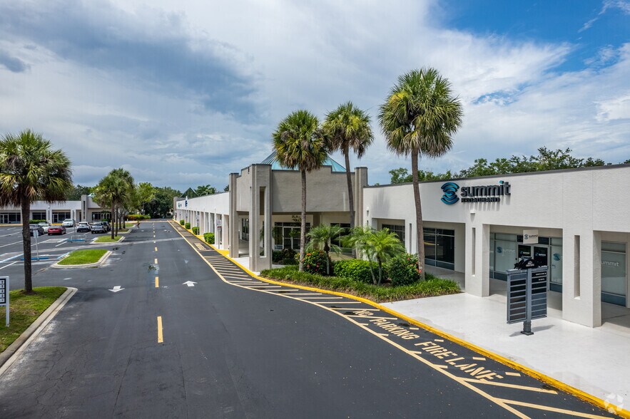 More Photos Of 6060 Collier Blvd, Naples Storefront For Sale