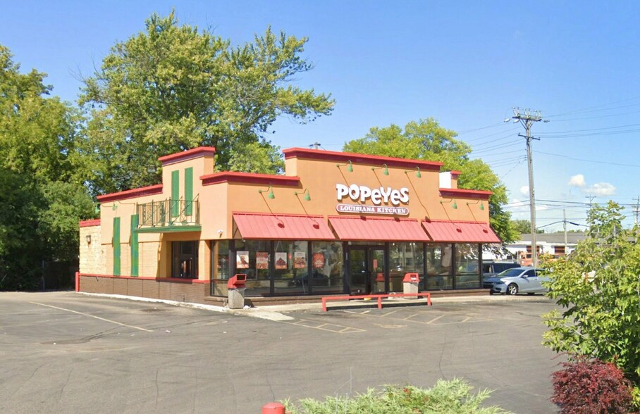 Primary Photo Of 920 Washington Ave, Racine Restaurant For Lease