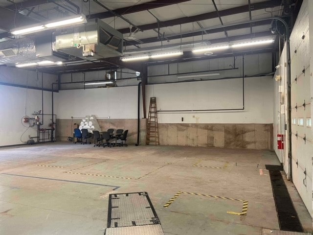 More Photos Of 12 Commerce Rd, Newtown Manufacturing For Lease