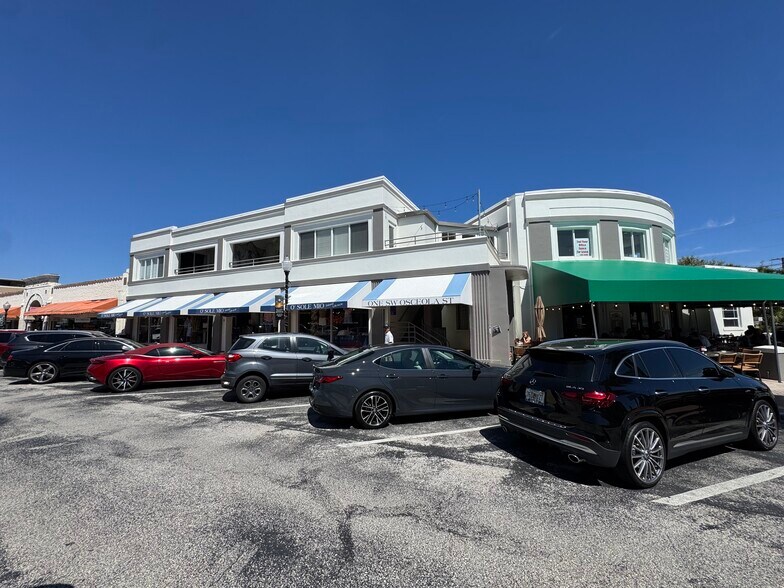 More Photos Of 1 SW Osceola St, Stuart Restaurant For Lease