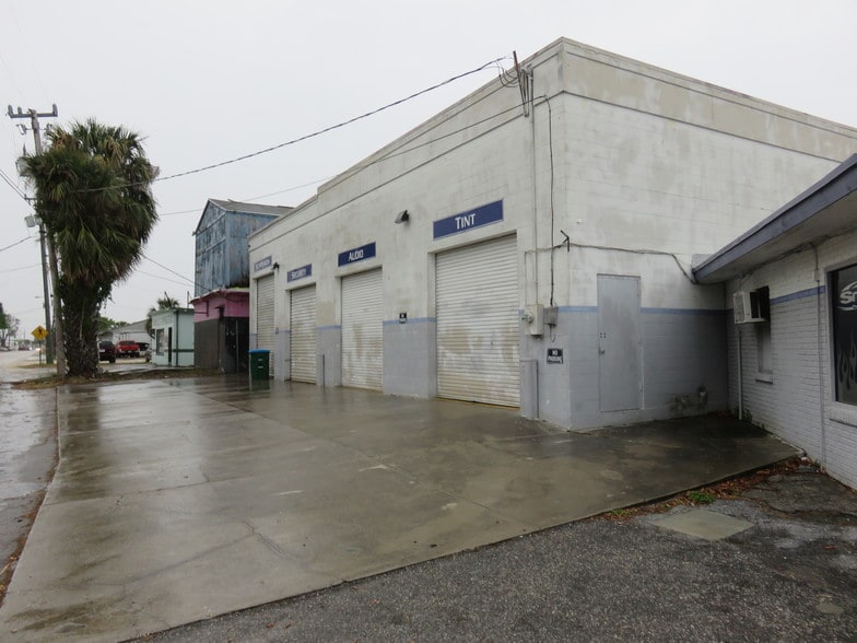 More Photos Of 348 Mason Ave, Daytona Beach Auto Repair For Sale