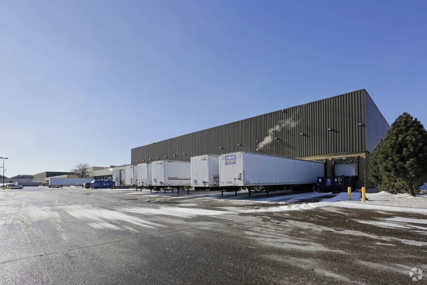 More Photos Of 1105 N Xenium Ln, Plymouth Distribution For Lease