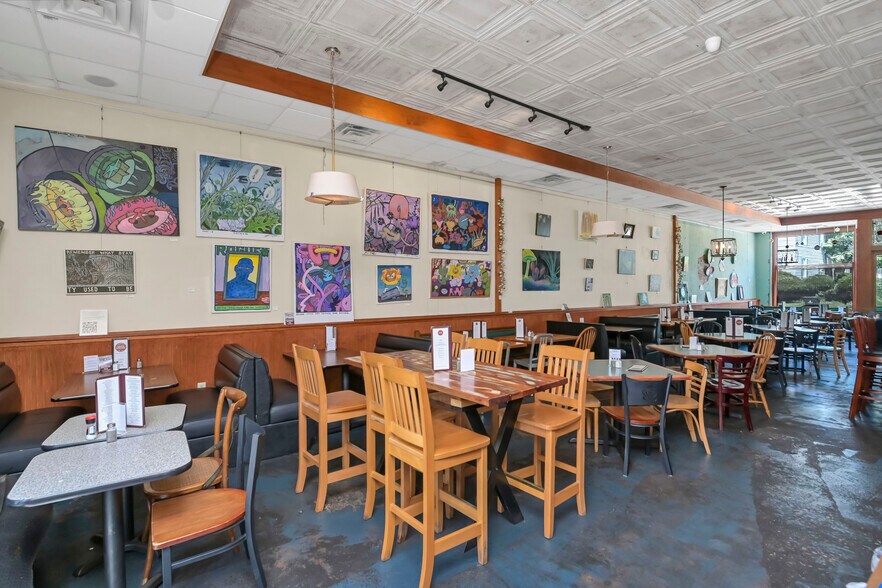 More Photos Of 300 State St, West Columbia Restaurant For Sale