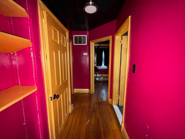 More Photos Of 5606 Talbott Pl, Woodlawn Storefront Retail Office For Sale