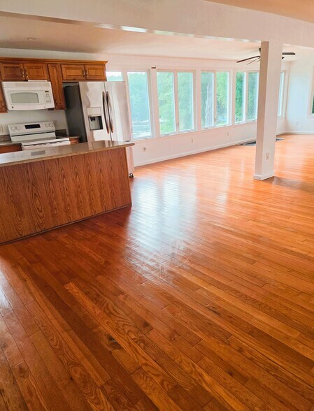 More Photos Of 476 S Burlington Rd, Bridgeton Sports And Entertainment For Sale