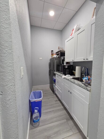 More Photos Of 601 N Congress Ave, Delray Beach Medical For Sale
