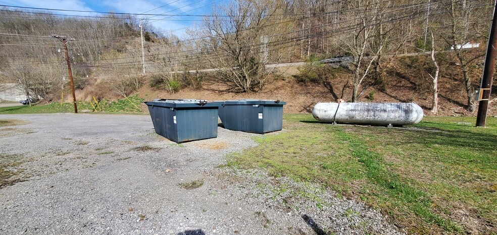 More Photos Of 16426 Wise St, Saint Paul Storefront Retail Office For Sale