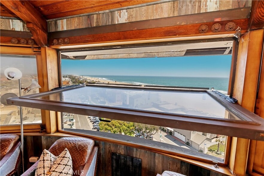 More Photos Of 1 Anderson St, Seal Beach Specialty For Sale