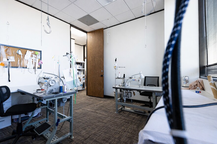 More Photos Of 5373 W Alabama St, Houston Office For Lease