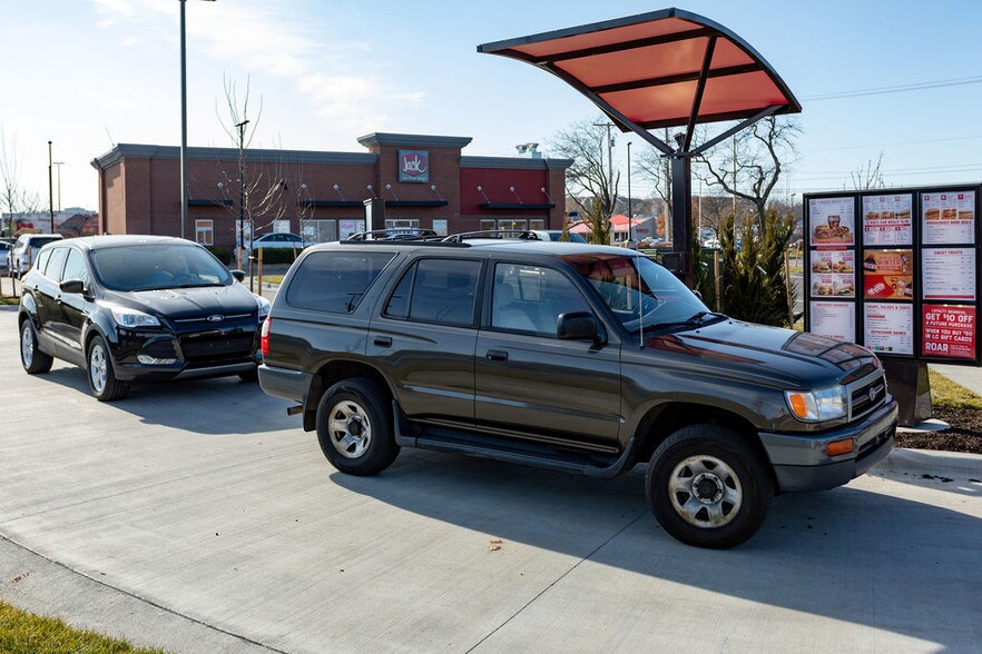 More Photos Of 10313 Metcalf Ave, Overland Park Fast Food For Sale