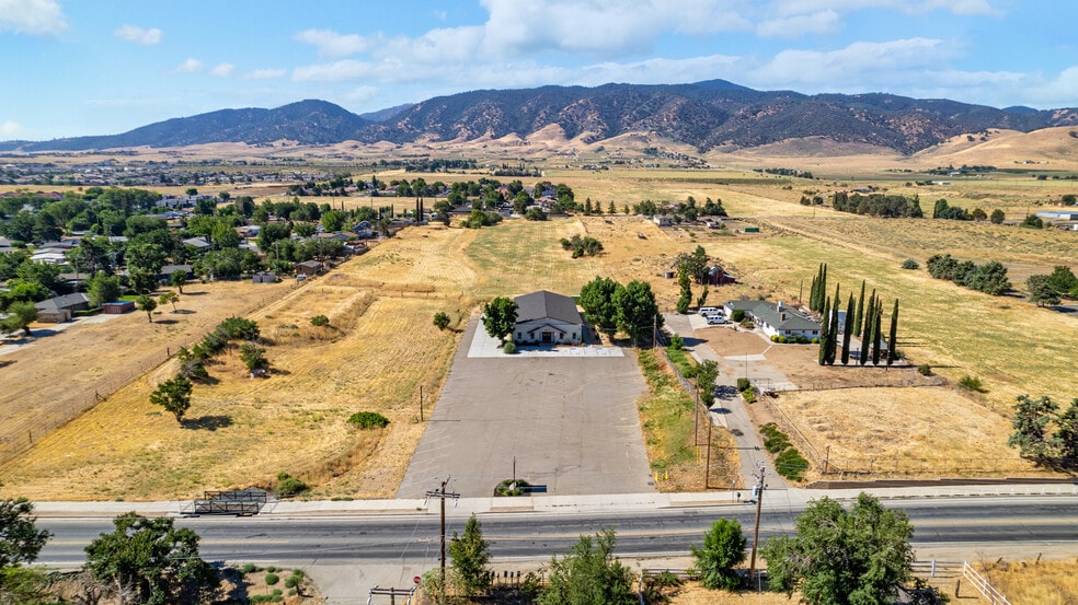 More Photos Of 48771 W Valley Blvd, Tehachapi Schools For Sale