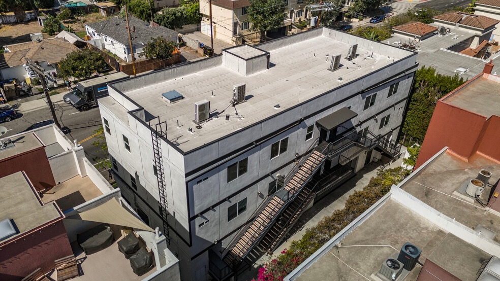 More Photos Of 13846 Moorpark St, Sherman Oaks Apartments For Sale