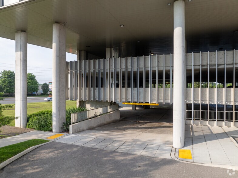 More Photos Of 7070 Derrycrest Dr, Mississauga Office For Lease