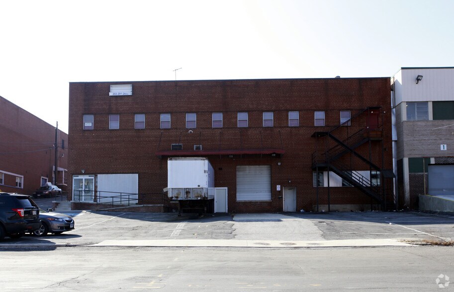 More Photos Of 6210 Chillum Pl NW, Washington Manufacturing For Lease