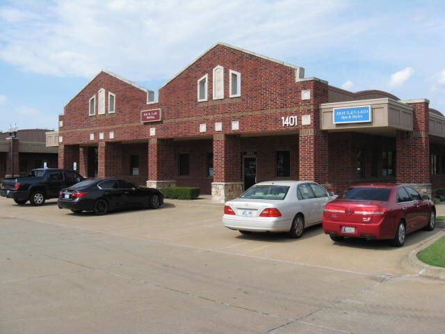 More Photos Of 1401 S Douglas Blvd, Midwest City Office For Sale