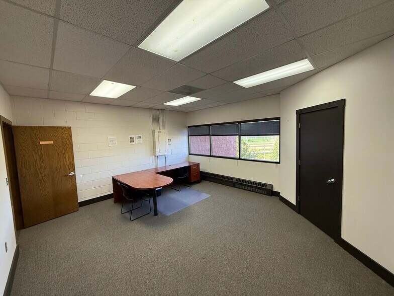 More Photos Of 186 County Road U, River Falls Office For Lease