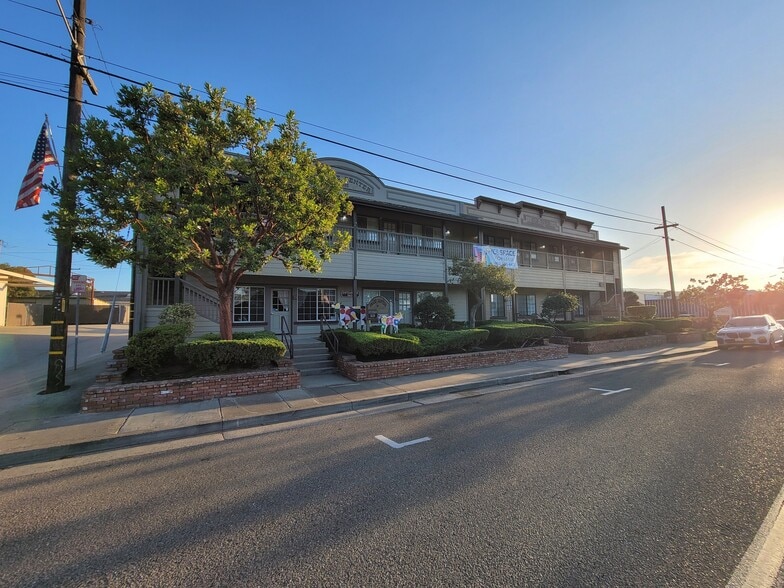 More Photos Of 210 E Clark Ave, Santa Maria Office For Lease