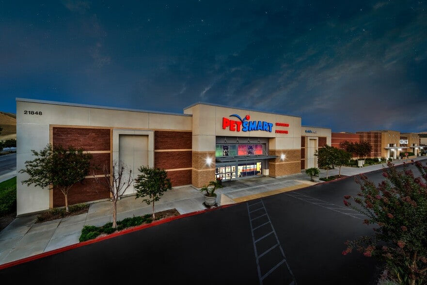 More Photos Of 21630-21818 Valley Blvd, Walnut Unknown For Lease