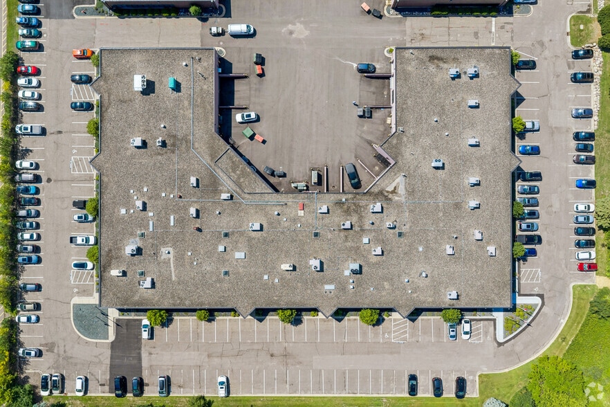 More Photos Of 550-600 County Road D W, New Brighton Light Distribution For Lease