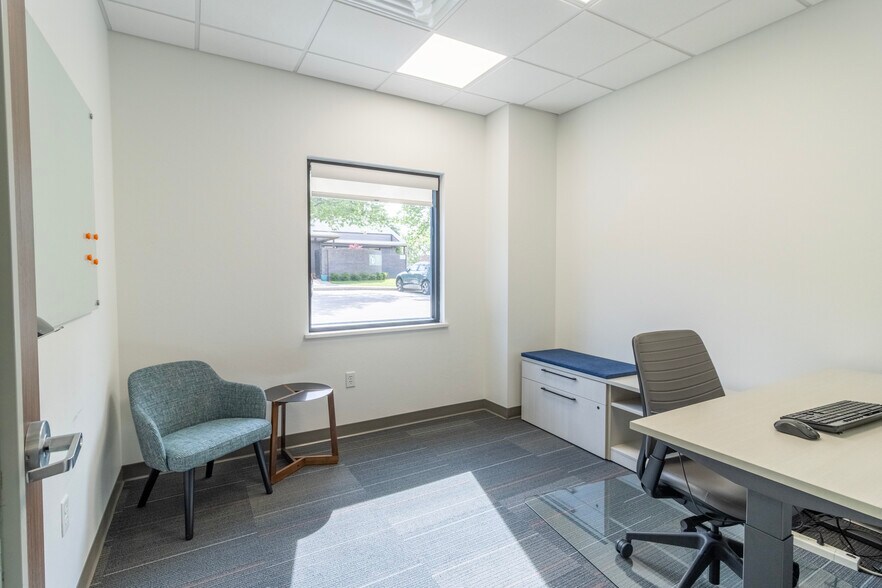 More Photos Of 2457 Wilcox Dr, Norman Office For Lease