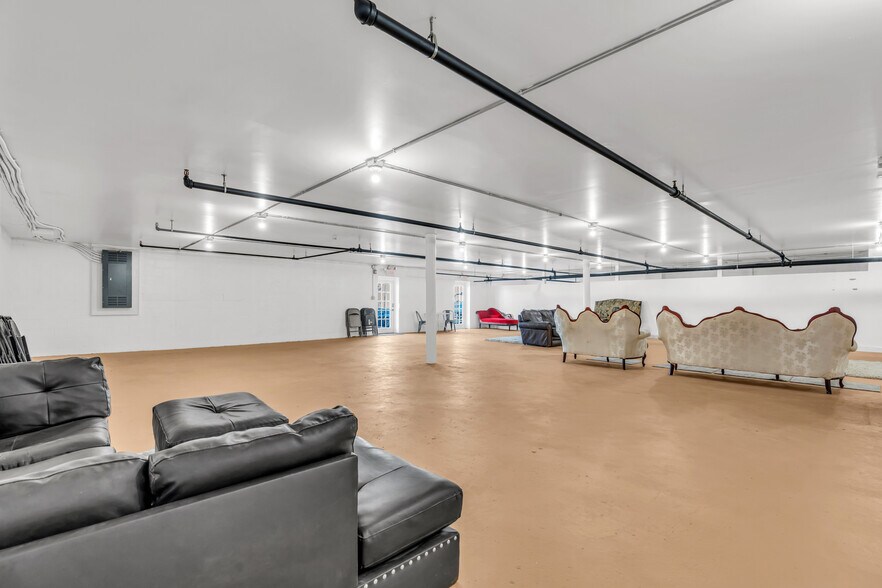 More Photos Of 1 American Legion Dr, Keyport General Retail For Lease