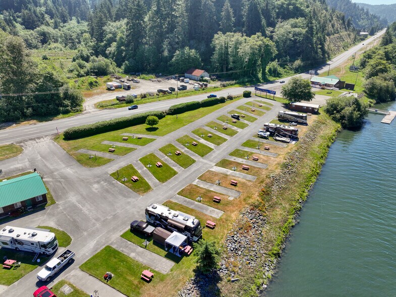 More Photos Of 17581 US Highway 101 N, Klamath Trailer Camper Park For Sale