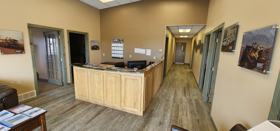 More Photos Of 860 35th Ave E, Dickinson Warehouse For Sale