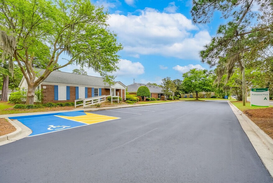 Primary Photo Of 11706 Mercy Blvd, Savannah Medical For Sale