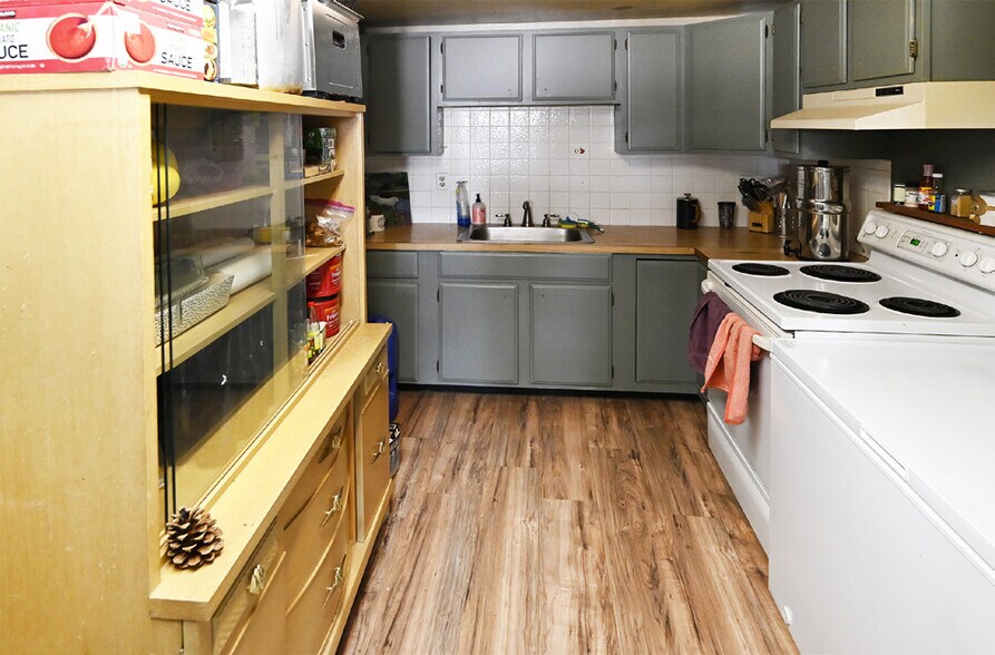 More Photos Of 137 County Road 67A, Red Feather Lakes Storefront Retail Residential For Sale