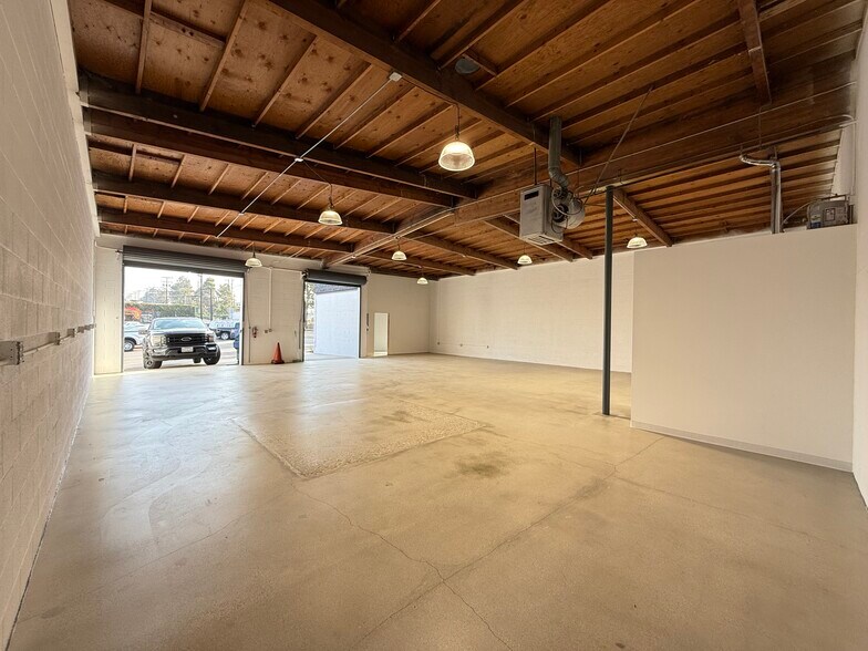 More Photos Of 419 E El Segundo Blvd, El Segundo Service For Lease