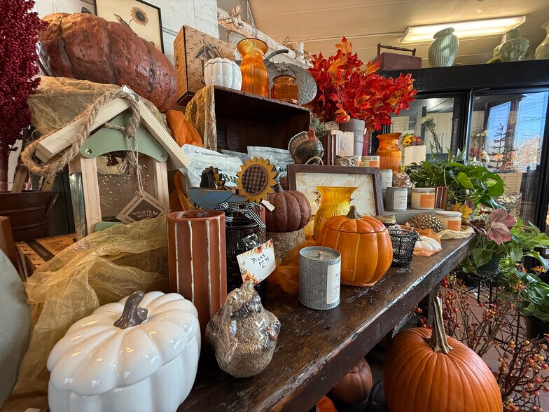 More Photos Of 111 S Fifth St, Walworth Fast Food For Sale