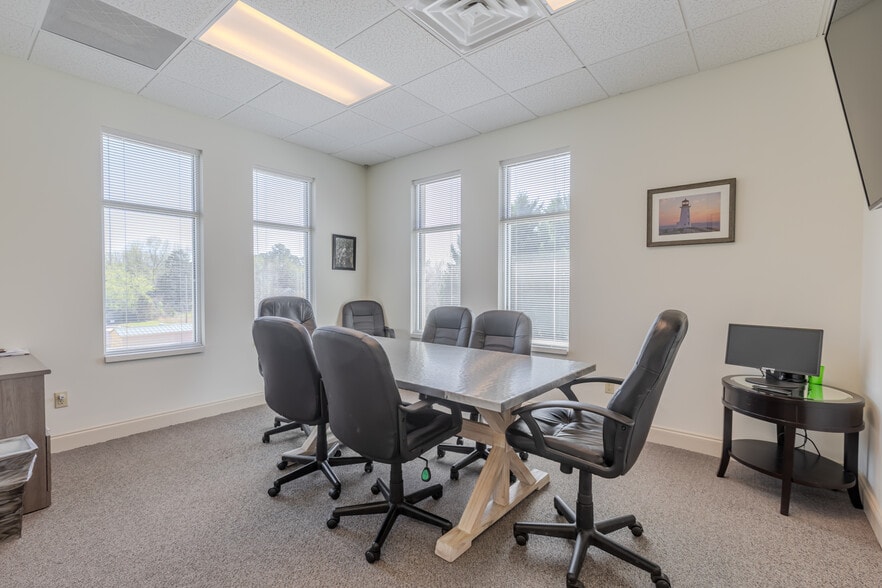 More Photos Of 1616-1632 Village Harbor Dr, Clover Office For Lease