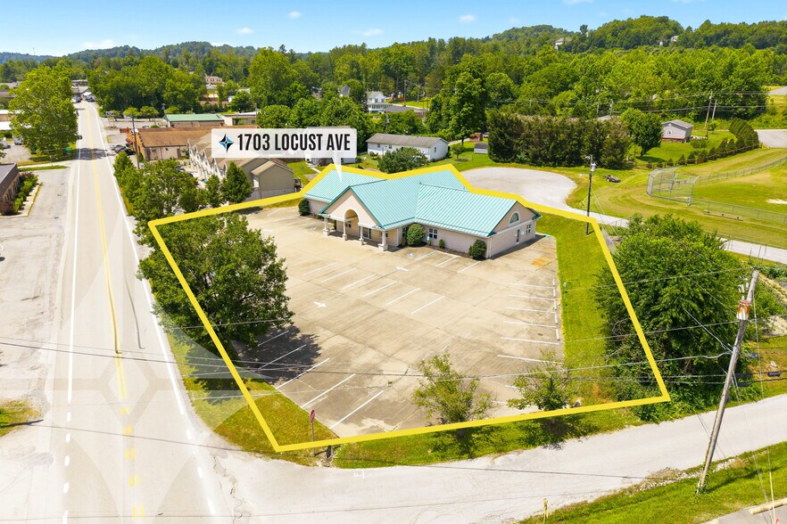 More Photos Of 1703 Locust Ave, Fairmont Medical For Sale