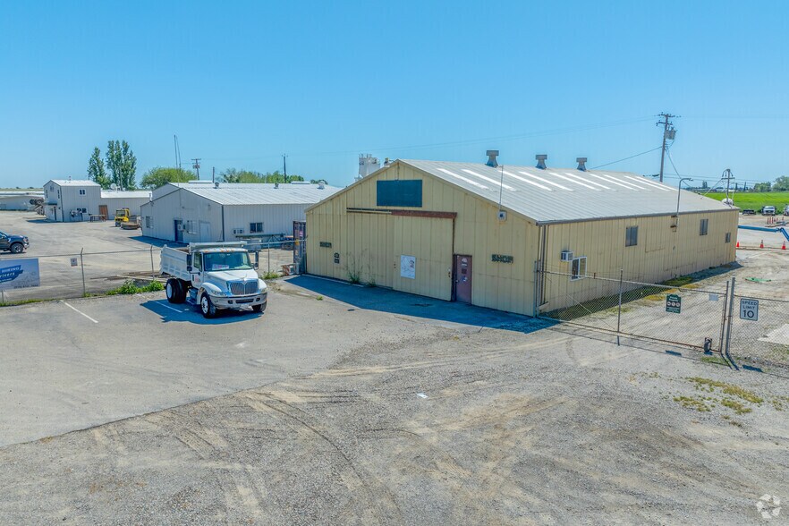 More Photos Of 14442 Walnut Grove-Thorton Rd, Walnut Grove Industrial For Sale