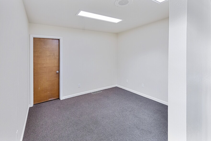 More Photos Of 1215 Plumas St, Yuba City Office For Sale