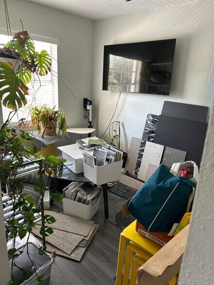 More Photos Of 4868 W Gandy Blvd, Tampa Office For Sale