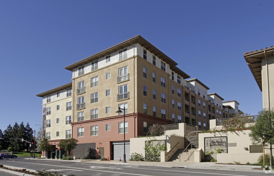 More Photos Of 1001 Harvey Dr, Walnut Creek Apartments For Lease