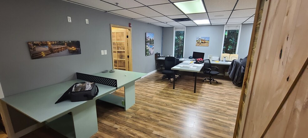 More Photos Of 310 N 21st St, Purcellville Manufacturing For Lease