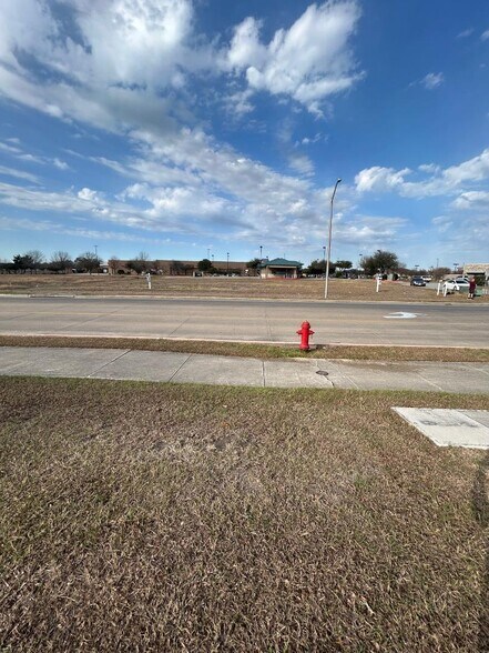More Photos Of 290 Old San Antonio Rd, Buda Land For Sale