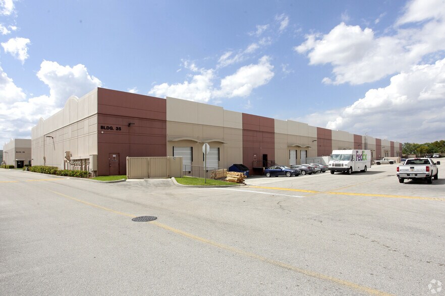 More Photos Of 35 SW 12th Ave, Dania Beach Distribution For Sale