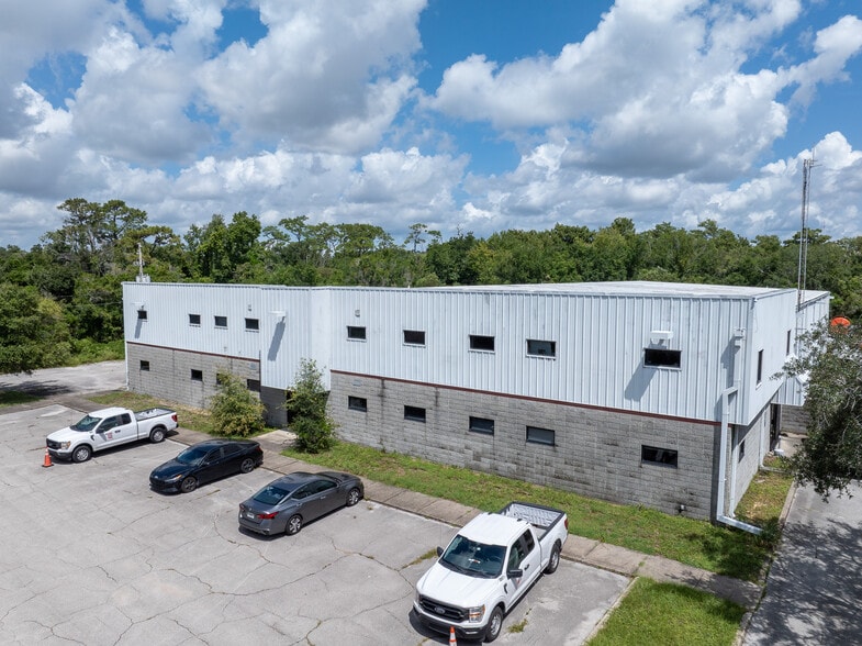More Photos Of 3162 Clemson Rd, Orlando Radio TVTransmission Facilities For Lease