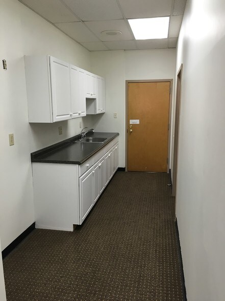 More Photos Of 117-123 W Gay St, West Chester Office For Lease