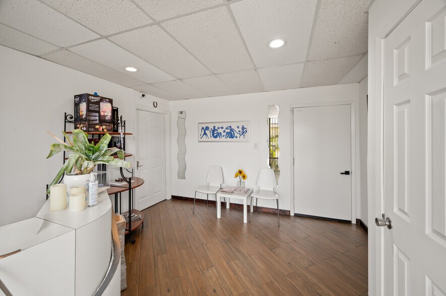 More Photos Of 500 N Shepherd Dr, Houston Land For Sale