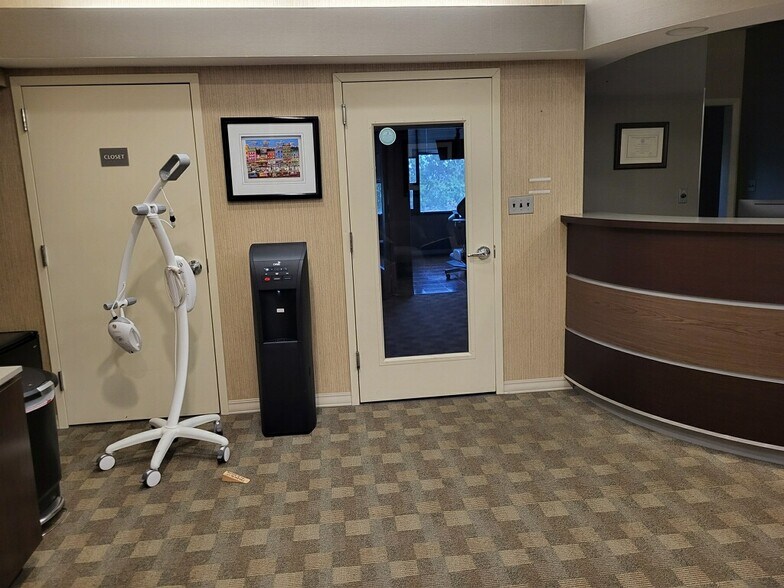 More Photos Of 1 Crosfield Ave, West Nyack Office For Lease
