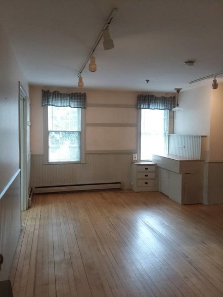 More Photos Of 67 Pine St, Bangor Office For Lease