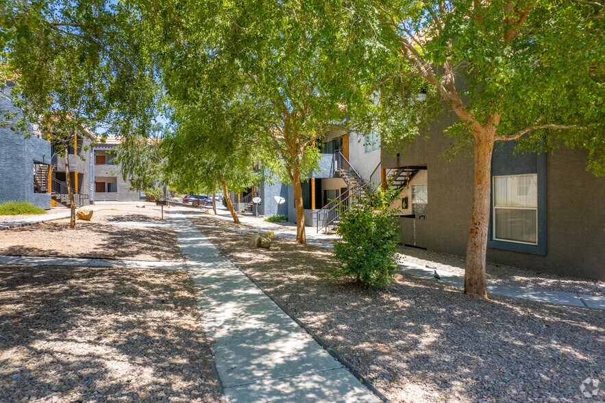 More Photos Of 2125 N Las Vegas Blvd, North Las Vegas Apartments For Lease