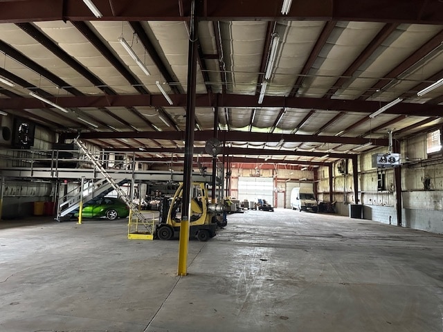 More Photos Of 1005 Geneva St, Shorewood Warehouse For Lease