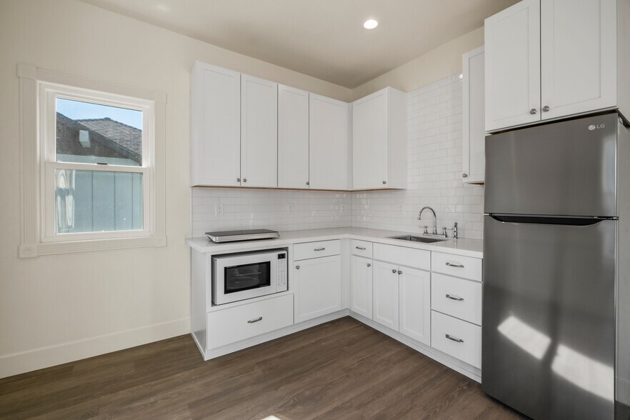 More Photos Of 214 Stewart St, Reno Apartments For Sale