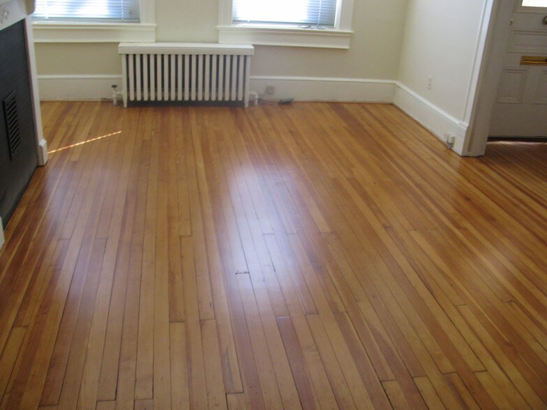 More Photos Of 1511 King St, Alexandria Office Residential For Lease