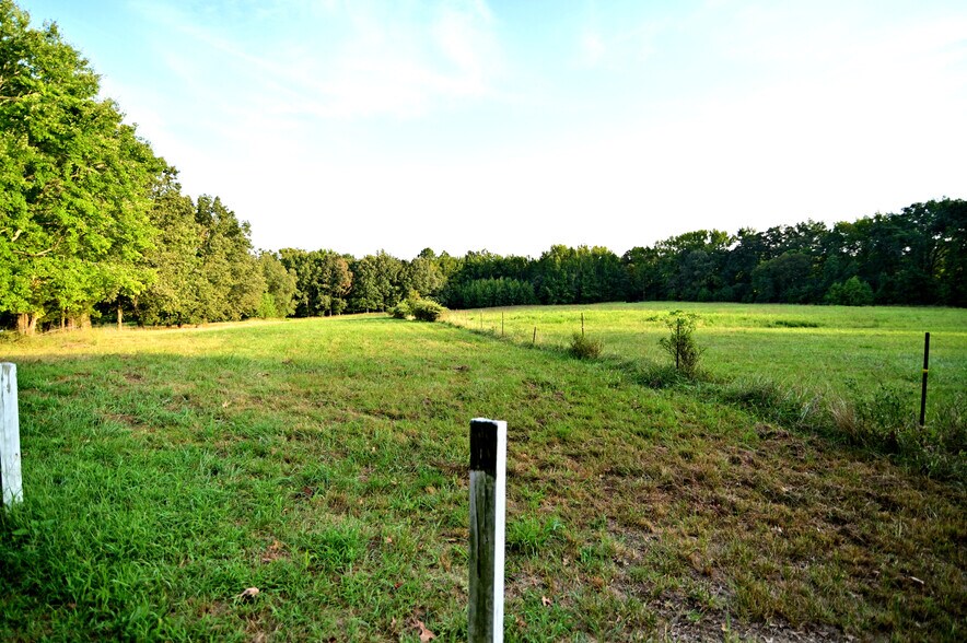 More Photos Of Cues Favorite @ La Plata Rd Route 488, Waldorf Land For Sale